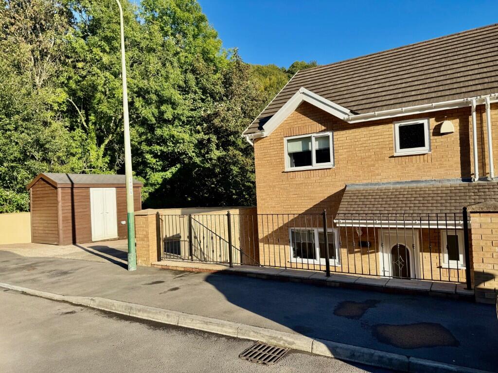 Main image of property: Hafod Fach View, High Meadow, Abercarn, NP11