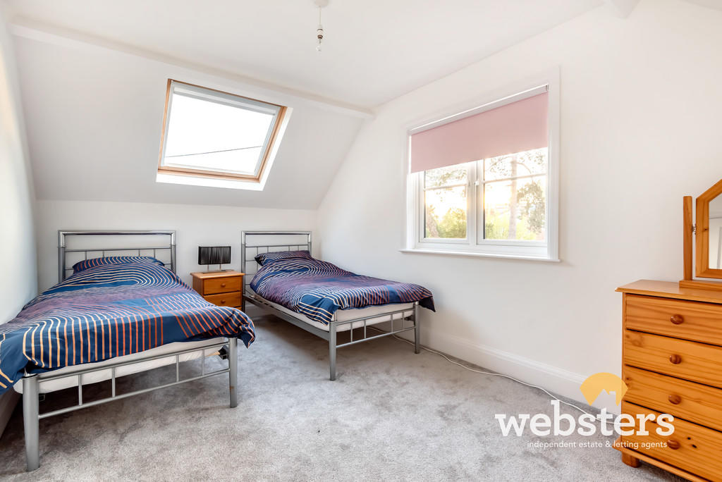 8 bedroom detached house for sale in Borrow Road, Lowestoft NR32