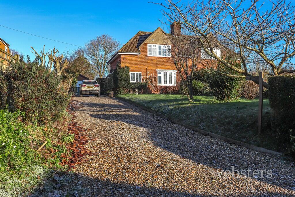 2 bedroom semidetached house for sale in Acle, Norwich, NR13
