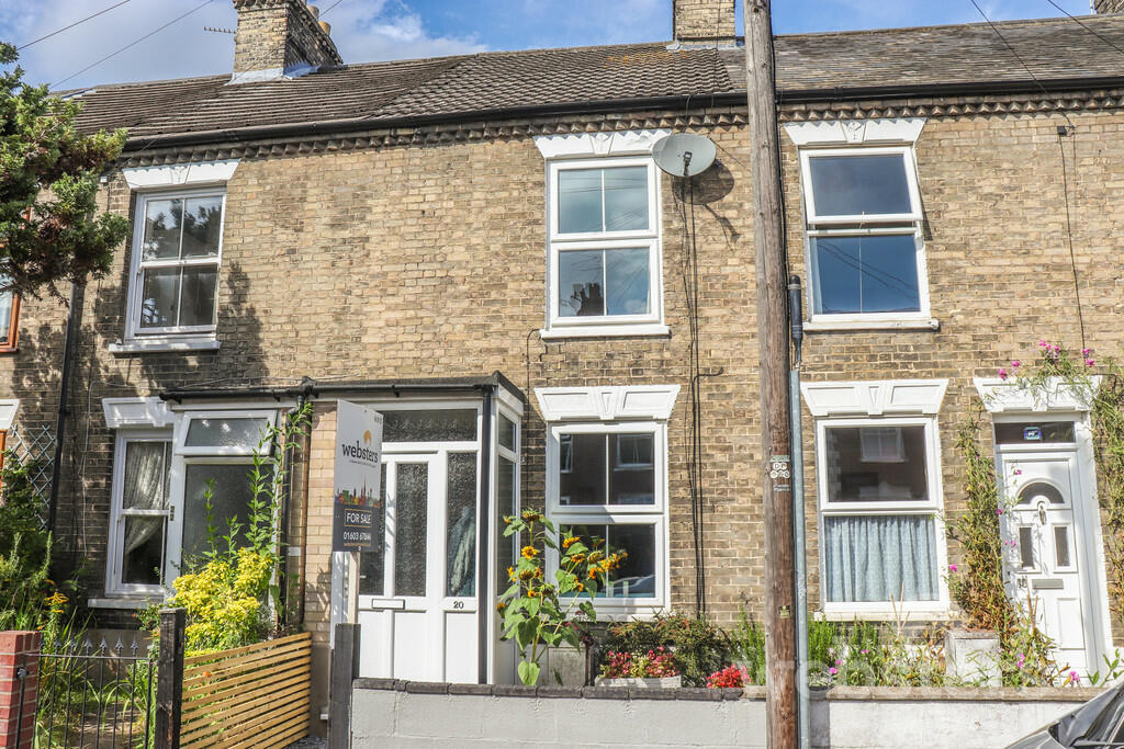 2 bedroom terraced house for sale in Waldeck Road, Norwich NR4