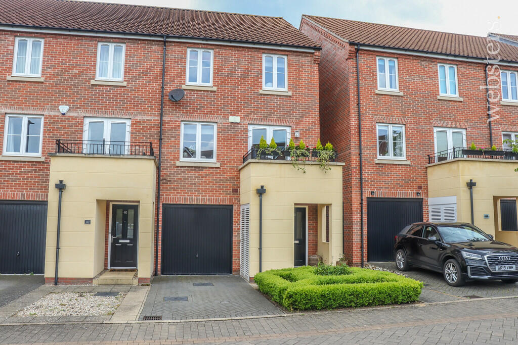4 bedroom town house for sale in Brazen Gate, Norwich NR1