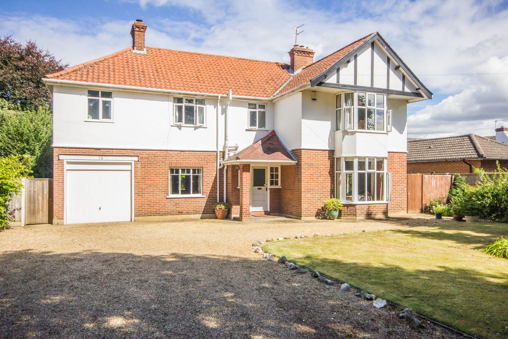 4 bedroom detached house for sale in Eaton Road, Norwich NR4