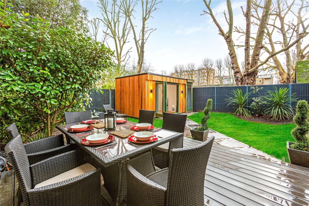 Main image of property: Beaufort Mansions, Beaufort Street, Chelsea, London, SW3