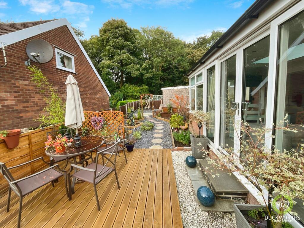 Additional property image - Kingsway, Lower Darwen, BB3