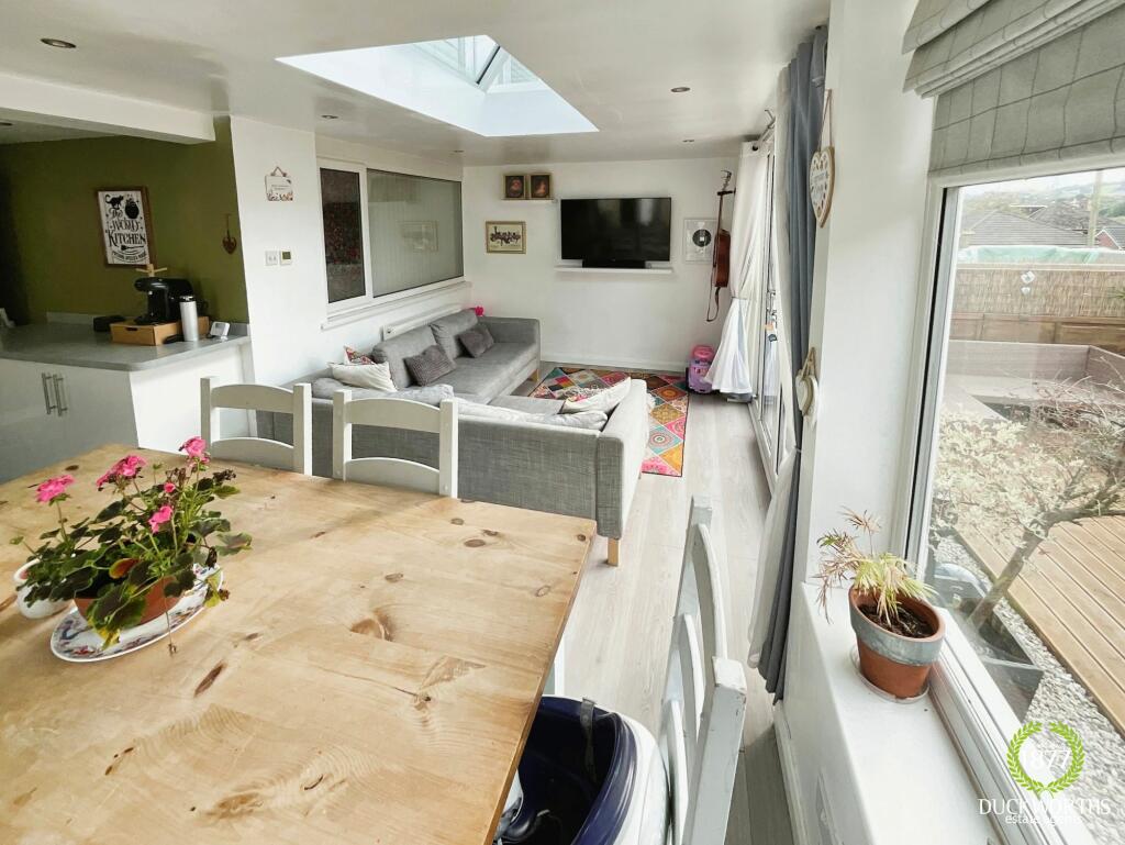 Additional property image - Kingsway, Lower Darwen, BB3