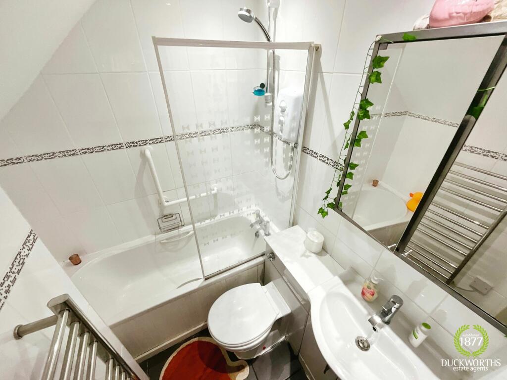 Additional property image - Kingsway, Lower Darwen, BB3
