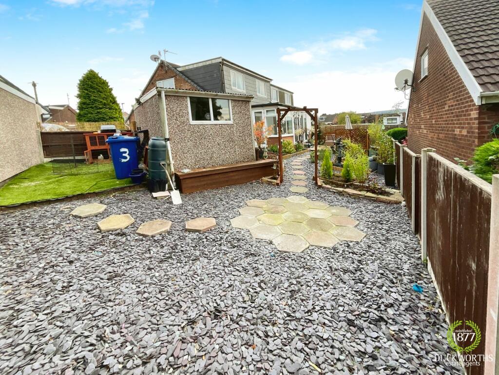 Additional property image - Kingsway, Lower Darwen, BB3