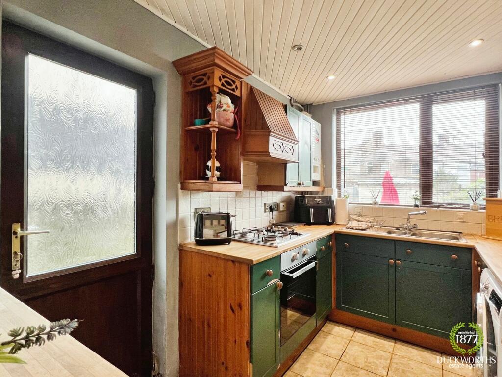 Additional property image - Radfield Avenue, Darwen, BB3