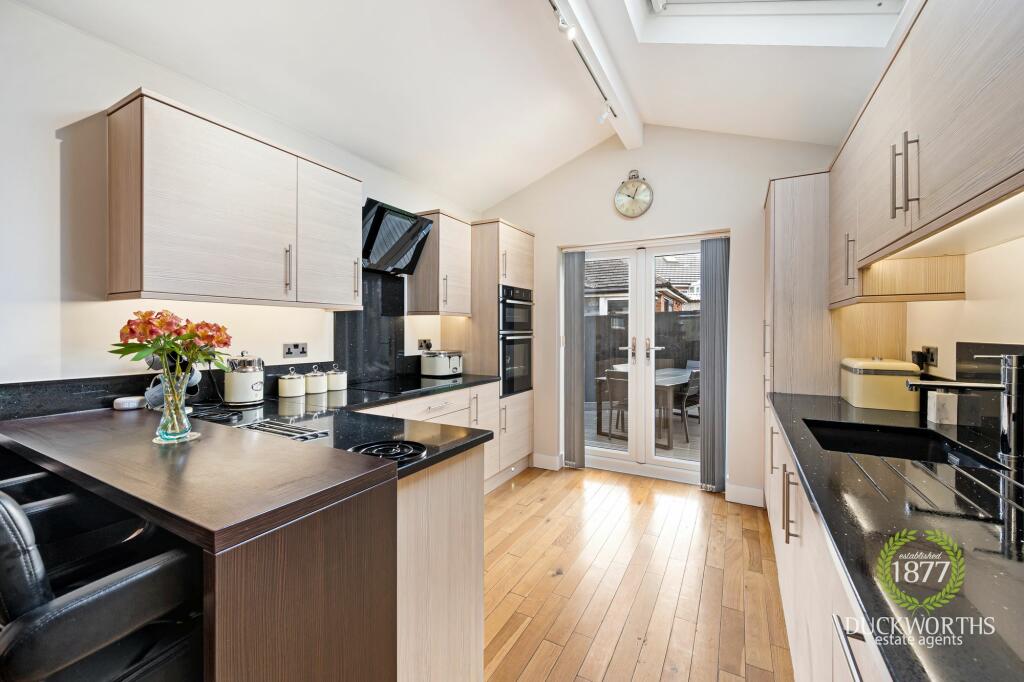 Additional property image - Earnsdale Avenue, Darwen, BB3