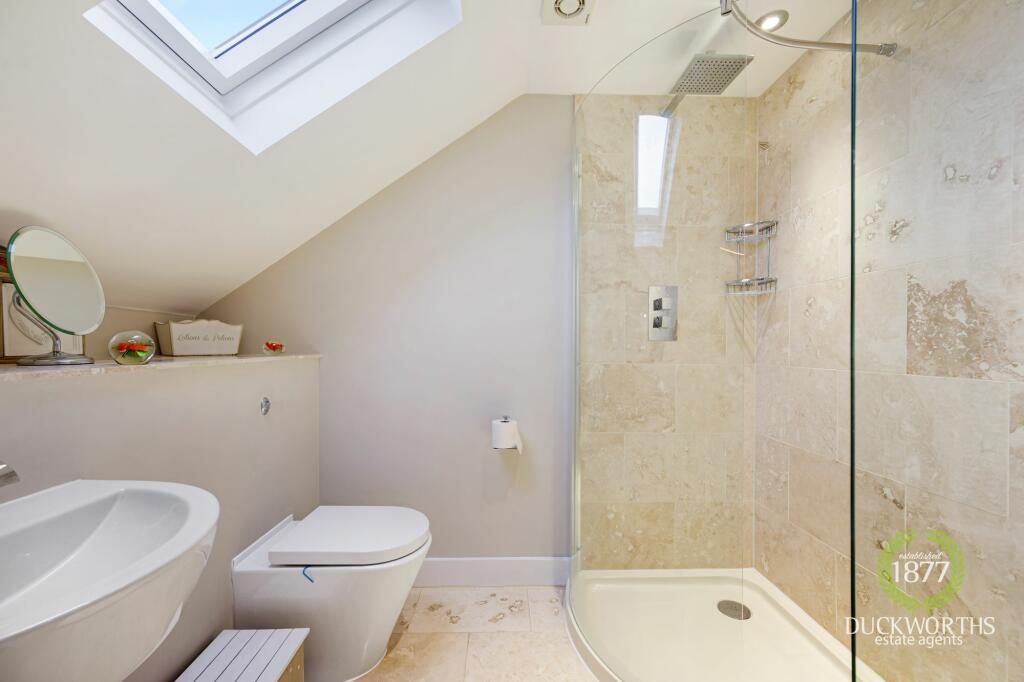 Additional property image - Earnsdale Avenue, Darwen, BB3