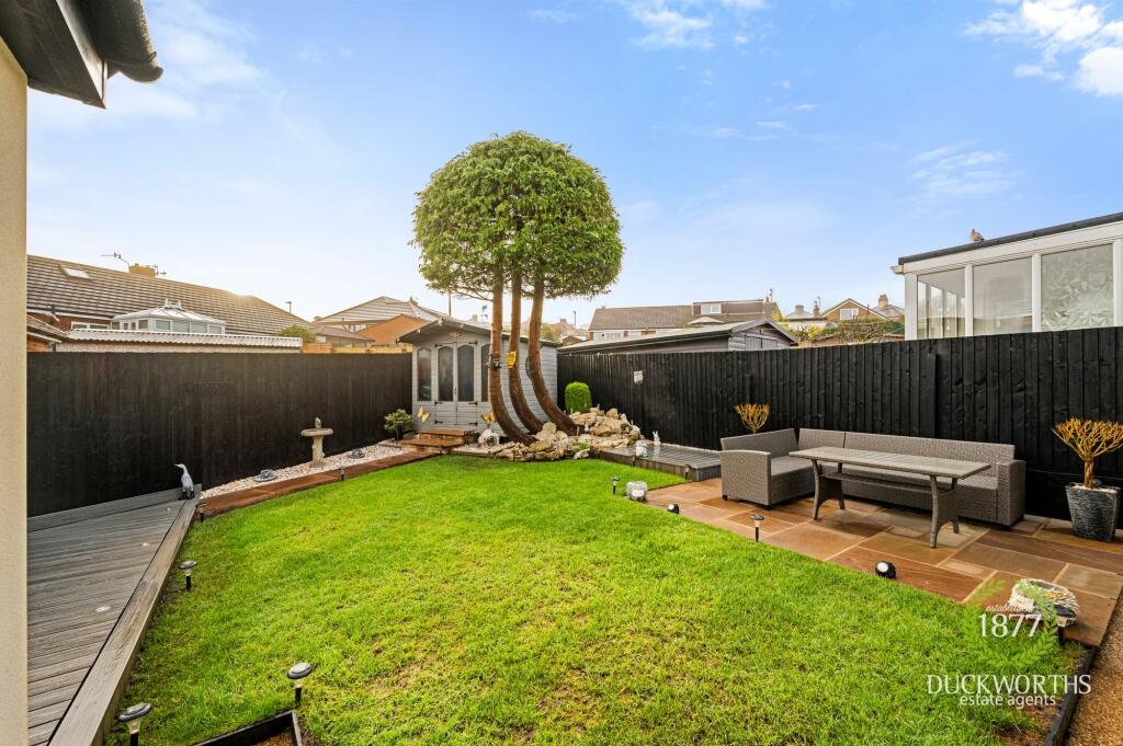Additional property image - Earnsdale Avenue, Darwen, BB3