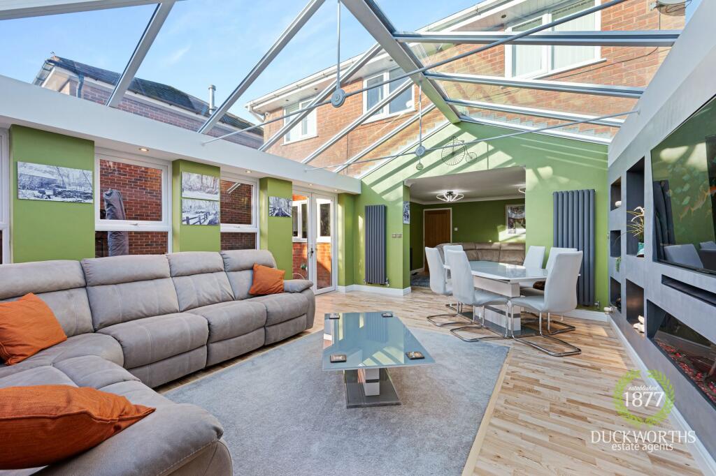 Additional property image - Spire Close, Darwen, BB3