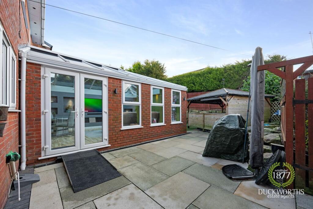 Additional property image - Spire Close, Darwen, BB3