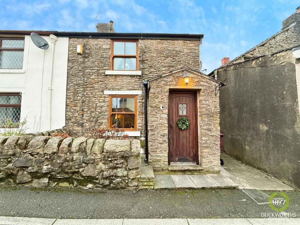 Main image of property: Beardwood Brow, Blackburn, BB2