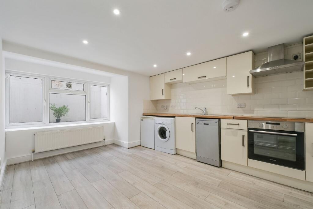 Main image of property: Brownswood Road, London, N4
