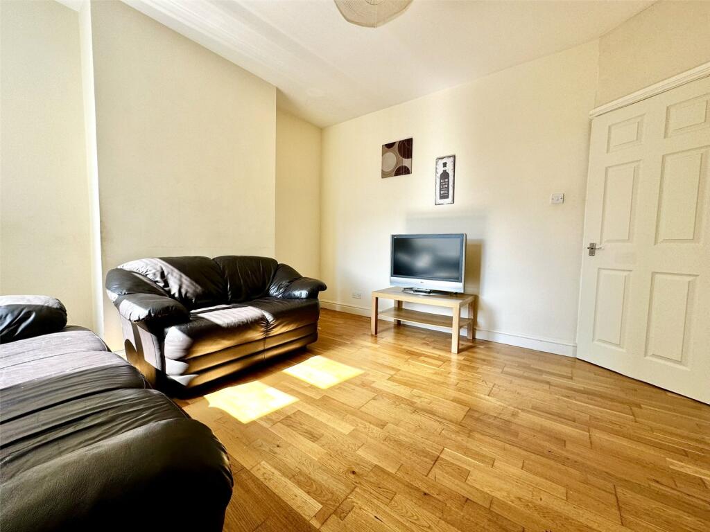 Additional property image - Horfield, Keys Avenue, BS7 0HL