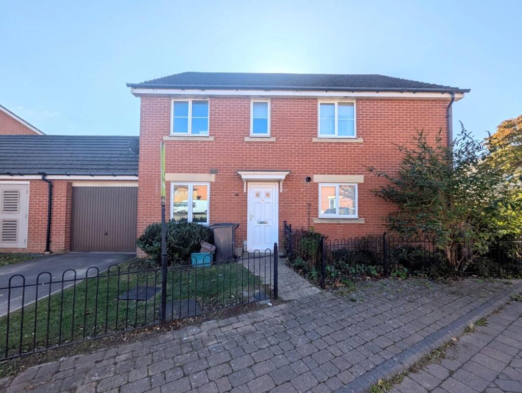 Main image of property: Horfield, Shakespeare Avenue, BS7 0NS