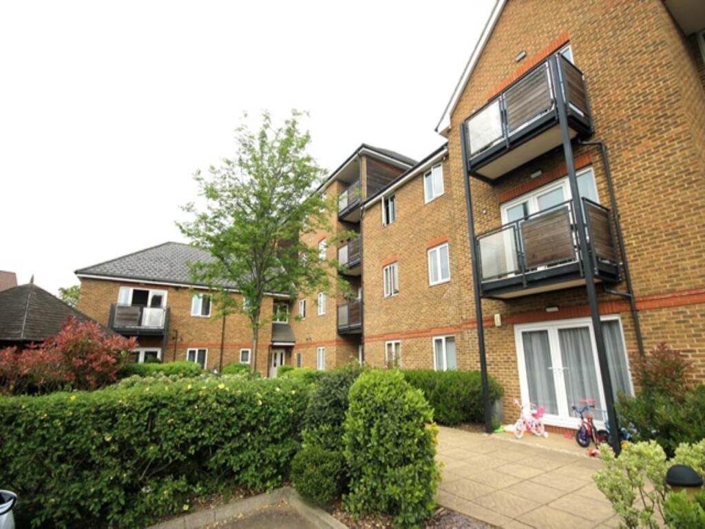 Main image of property: Iceni Court, 66 Epping New Road, Buckhurst Hill