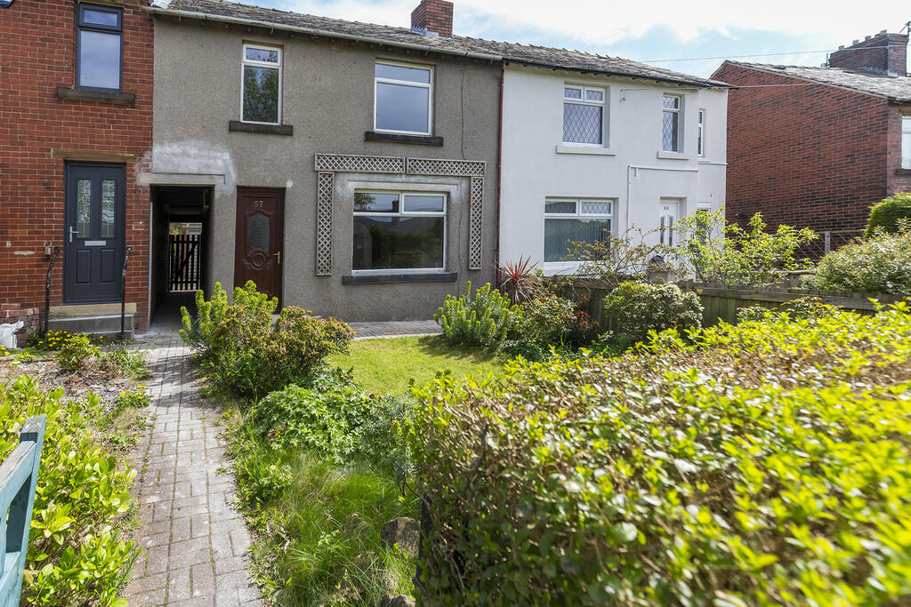 3 bedroom terraced house for sale in Highgate Crescent, Lepton