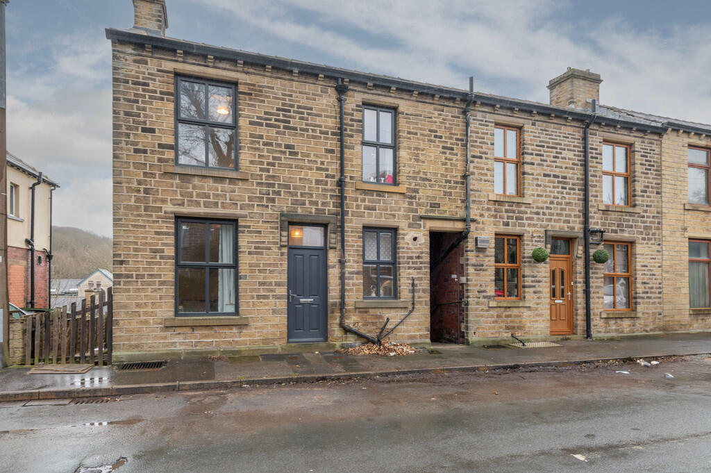 Main image of property: Town End, Almondbury