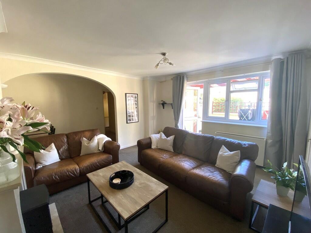 Additional property image - Ashcombe Gardens, Milton