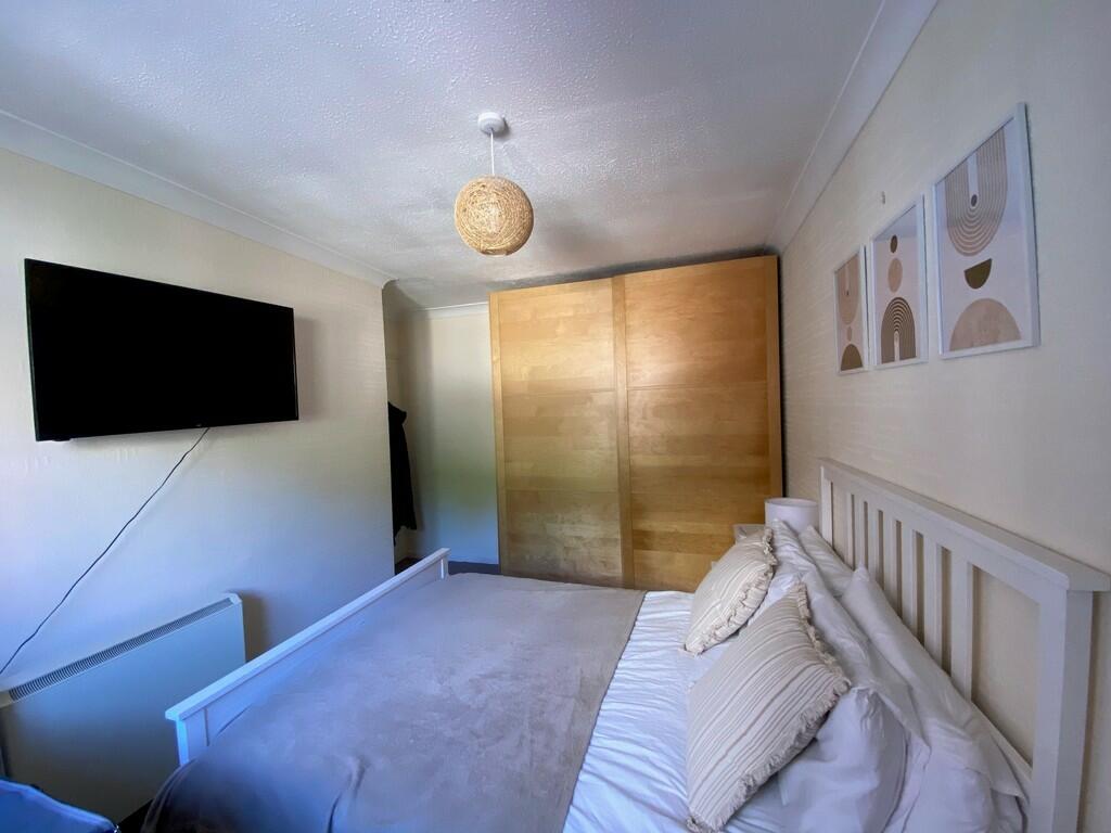 Additional property image - Ashcombe Gardens, Milton