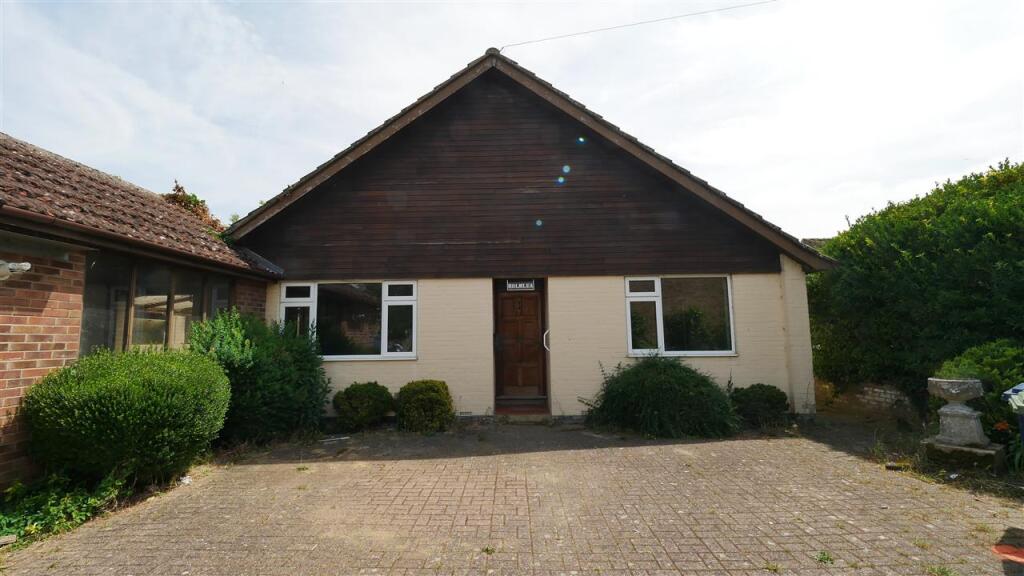Main image of property: Homelea, Priory Road, St Ives