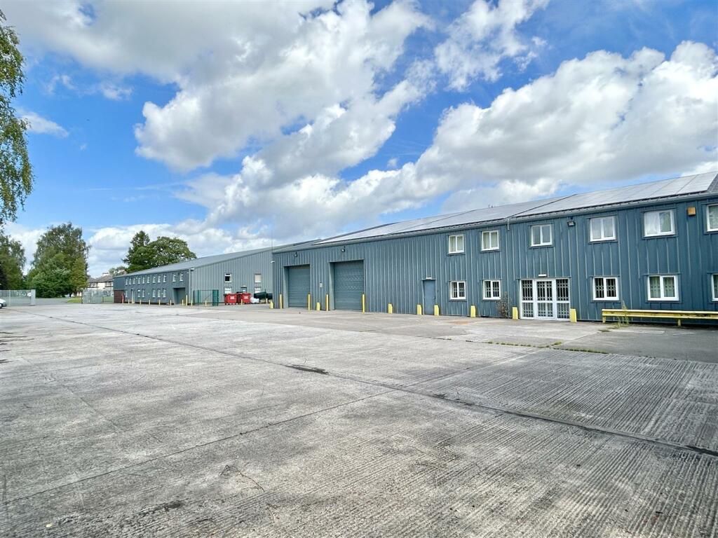 Office for rent in Fir Tree Lane, Rotherwas Industrial Estate, Hereford ...