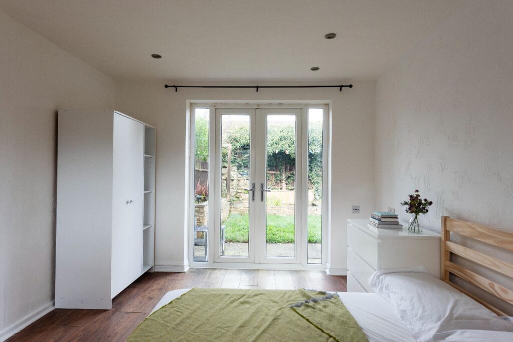 Main image of property: Cromwell Close, Hull