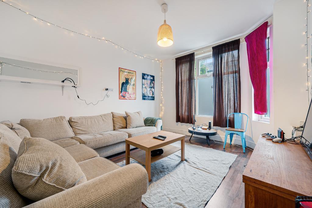 Main image of property: Edenhall Avenue, Fallowfield, Manchester, M19 2BG