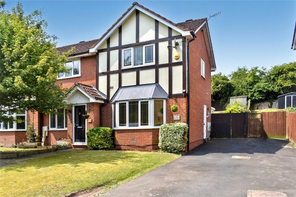 2 bedroom end of terrace house