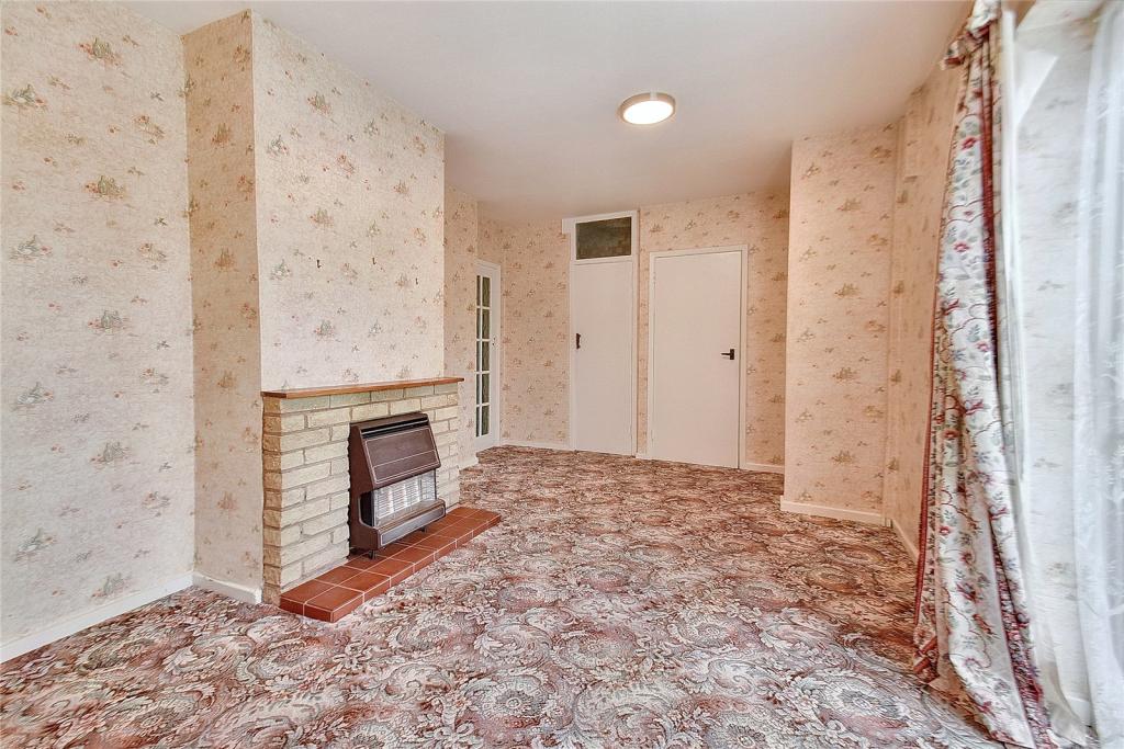 3 bedroom semidetached house in Stalls Farm Road, Droitwich