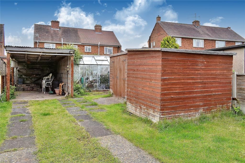 3 bedroom semidetached house in Stalls Farm Road, Droitwich