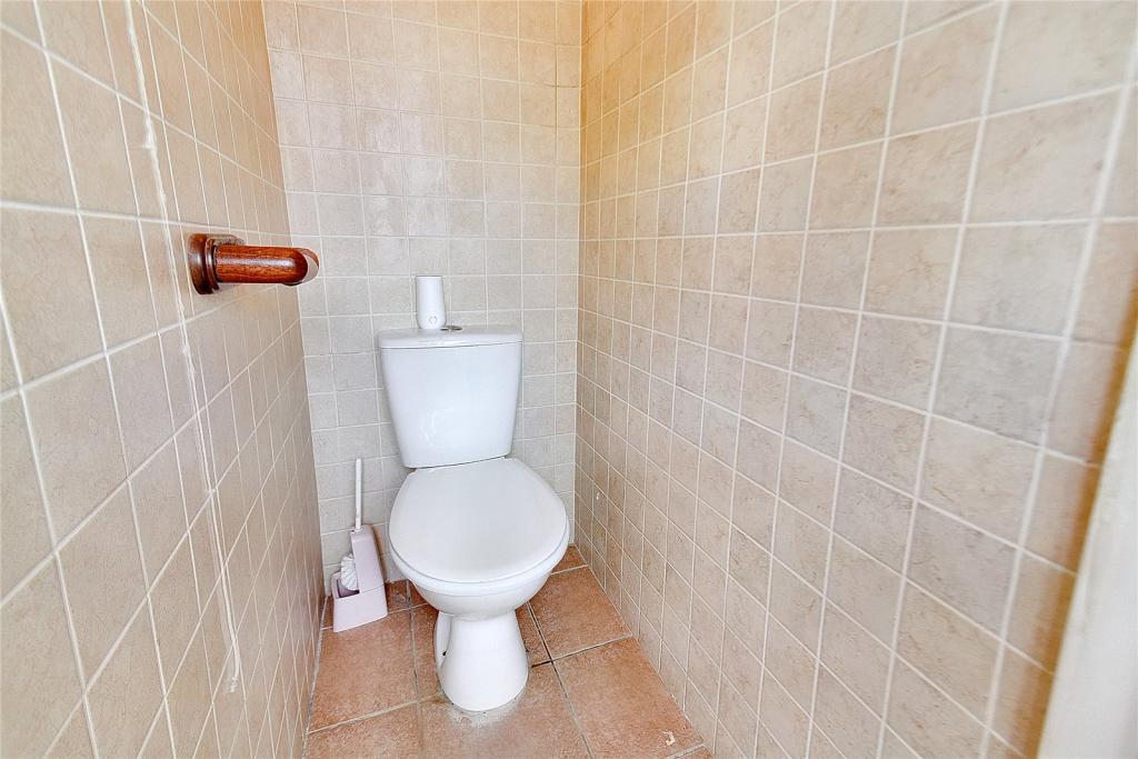 3 bedroom semidetached house in Stalls Farm Road, Droitwich