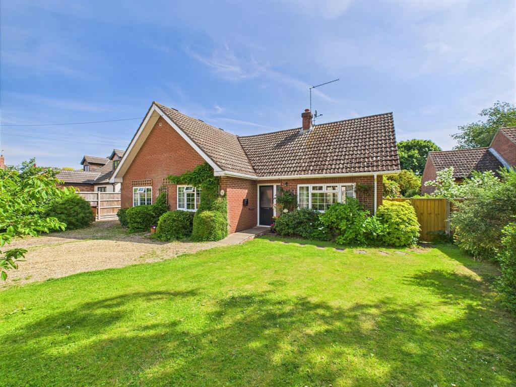 Main image of property: Claypit Road, Foulsham