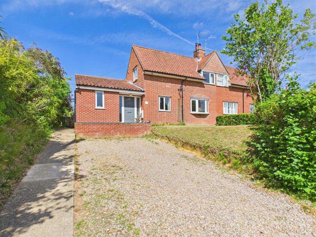 Main image of property: New Road Reepham