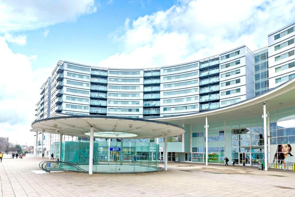 Main image of property: 7th floor, Blenheim Centre, v short walk to Tube! 