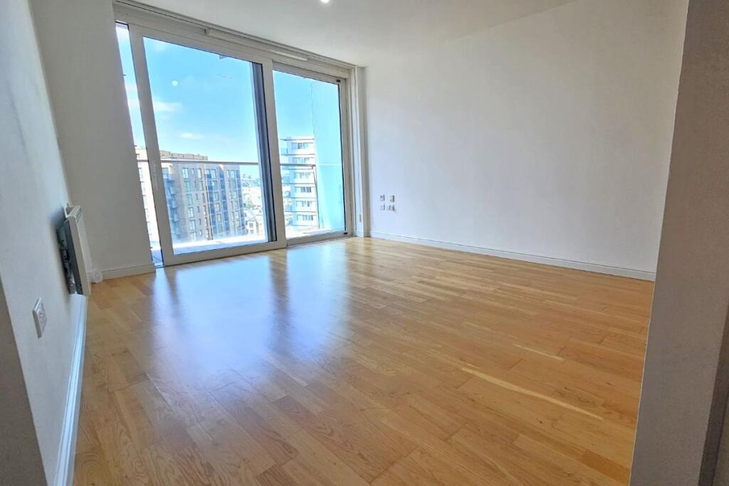 Main image of property: 7th floor, Blenheim Centre, v short walk to Tube! 