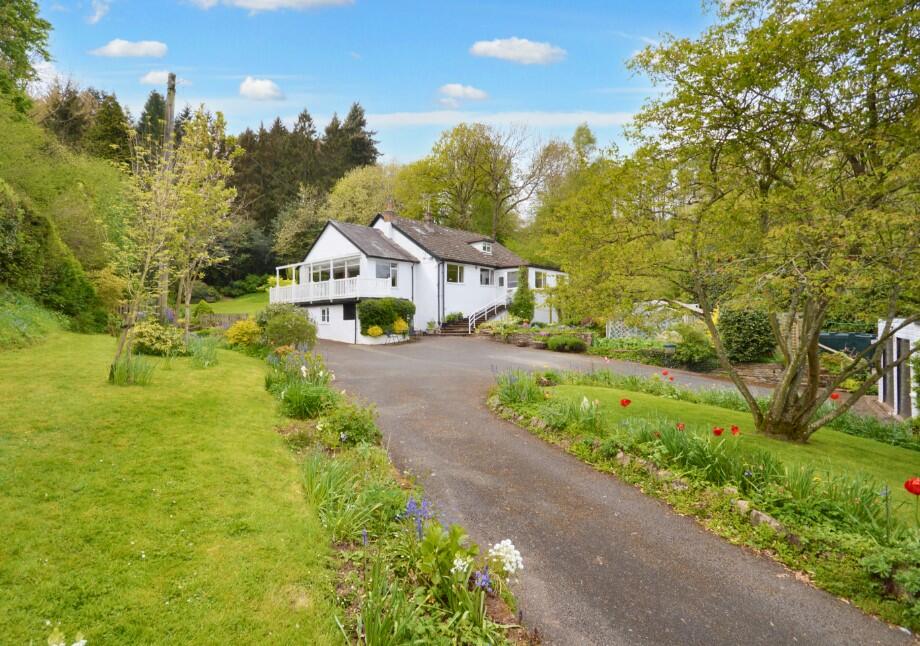 4 bedroom detached house for sale in Bredwardine, Herefordshire, HR3