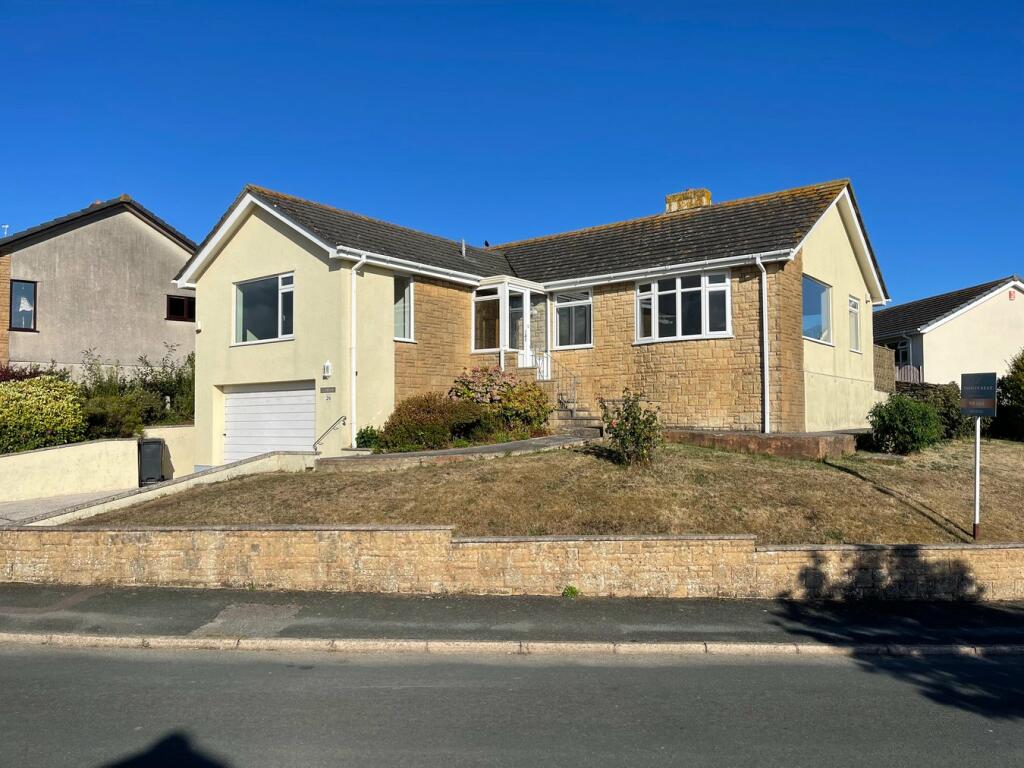 2 bedroom bungalow for sale in Lower Warren Road, Kingsbridge, TQ7