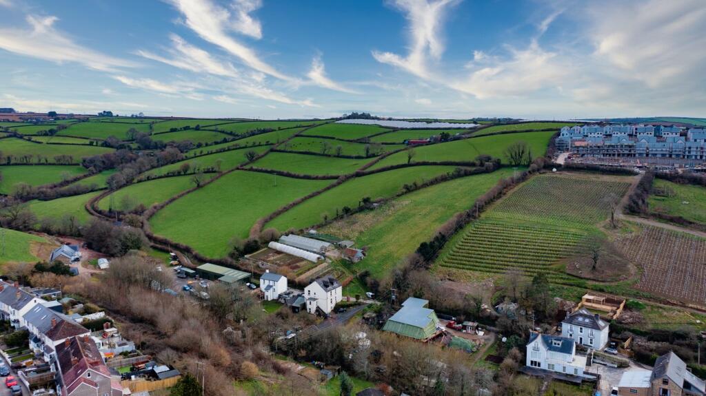 5 bedroom detached house for sale in Wallingford Road, Kingsbridge, TQ7