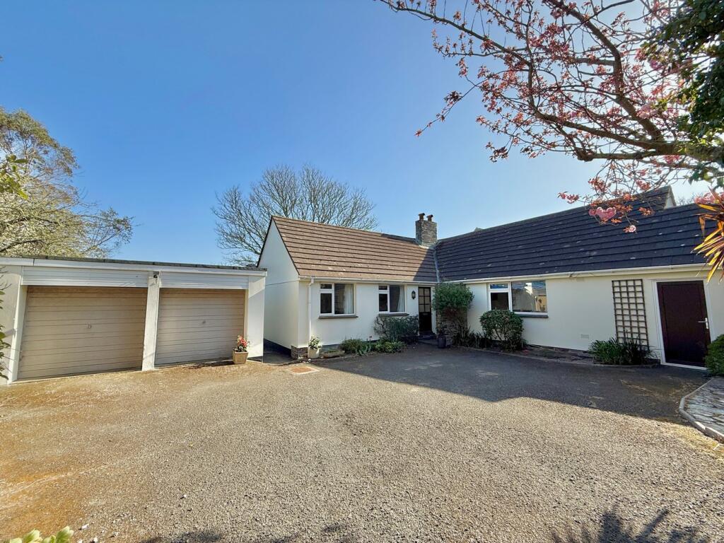 Main image of property:  West Charleton, Kingsbridge, TQ7