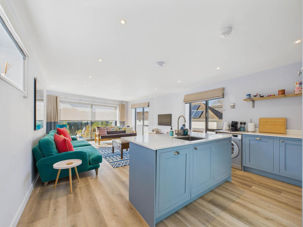 Main image of property: Fore Street, Kingsbridge