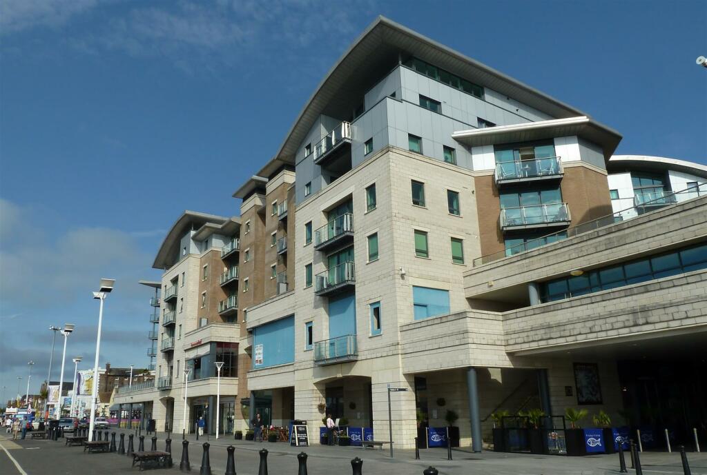 2 bedroom apartment for sale in Dolphin Quays, The Quay, Poole, BH15