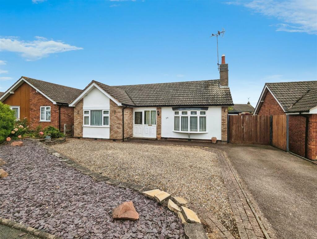 2 bedroom detached bungalow for sale in Springfield Crescent, Kibworth