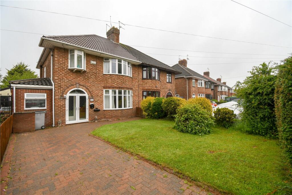 3 bedroom semidetached house for sale in Hoylake Road, Moreton, Wirral