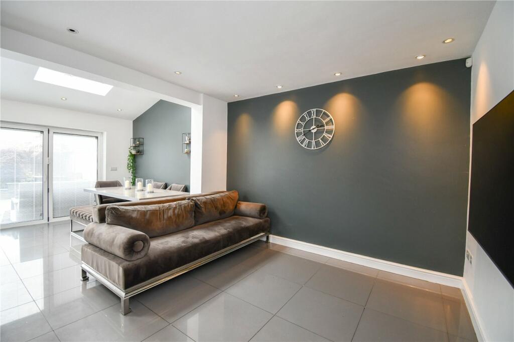 Additional property image - Avondale Avenue, Moreton, Wirral