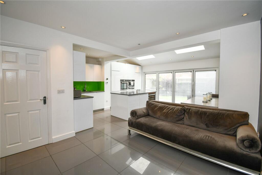 Additional property image - Avondale Avenue, Moreton, Wirral