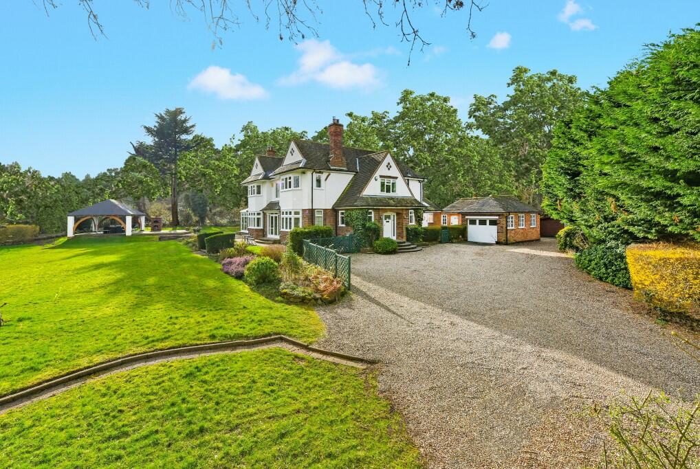 Main image of property: Lambley Lodge, Lambley Lane, Nottingham, Nottinghamshire, NG14