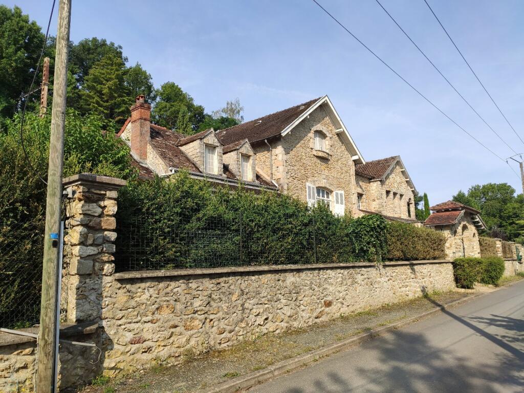 8 bedroom house for sale in ParisIsle of France, SeineetMarne